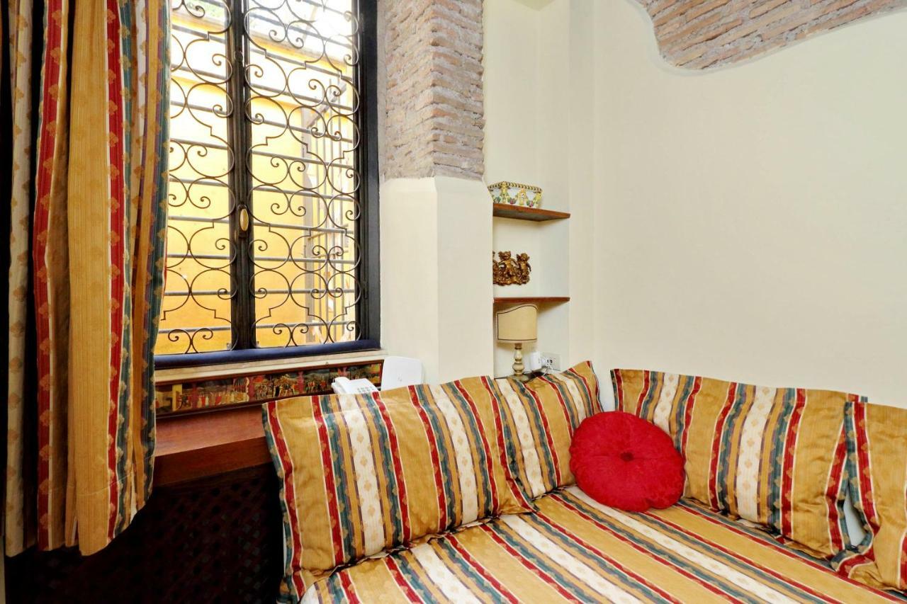רומא Appartamento Sforza A Monti מראה חיצוני תמונה