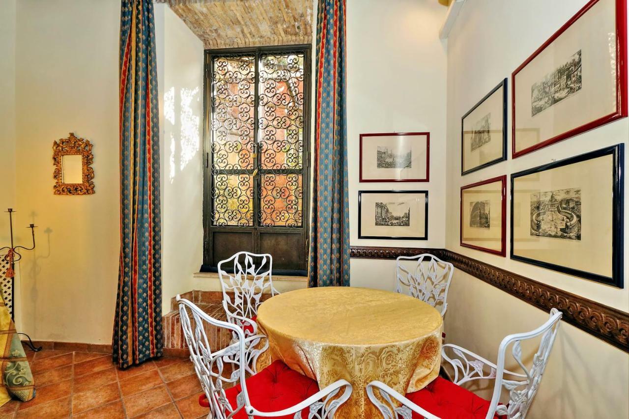 רומא Appartamento Sforza A Monti מראה חיצוני תמונה